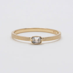 Stella baby oval diamond ring
