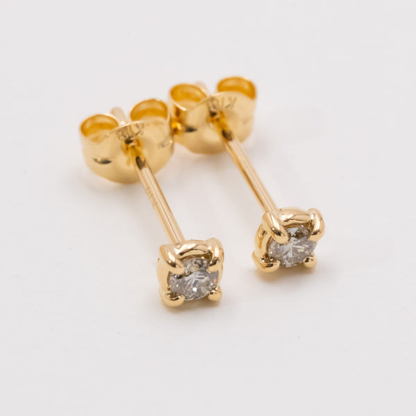 つぼみのピアス Ice blue diamond