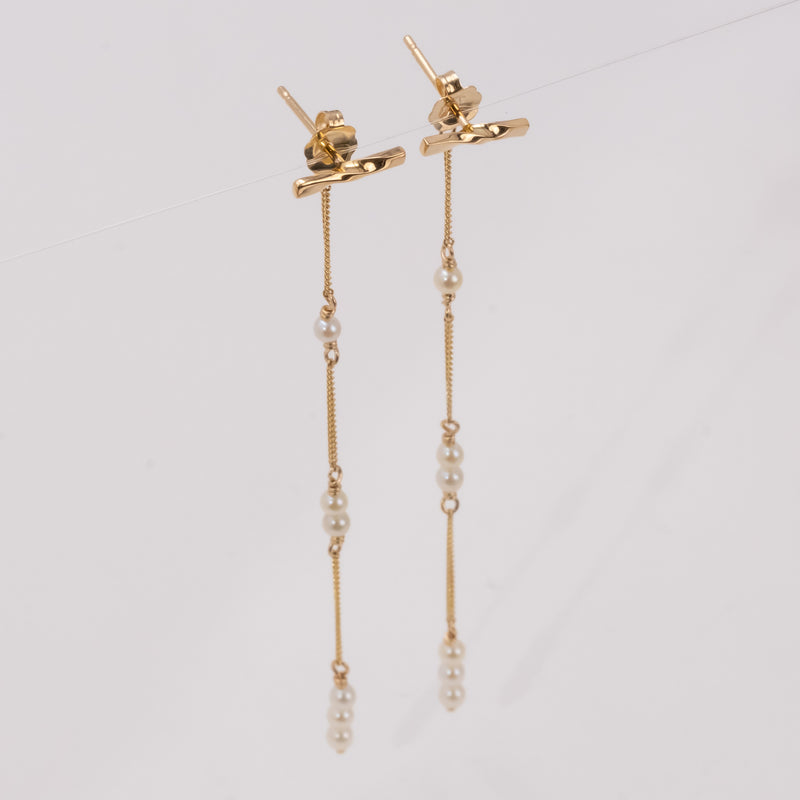 Twist Bar X Dewdrop Pearl Earrings