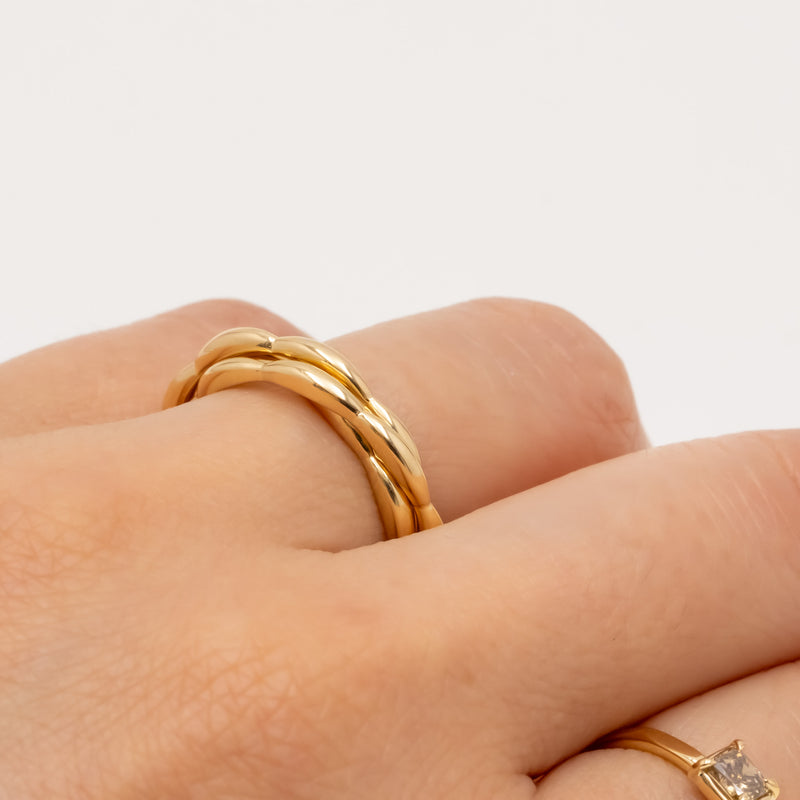 La liaison Ripple Ring Yellow Gold