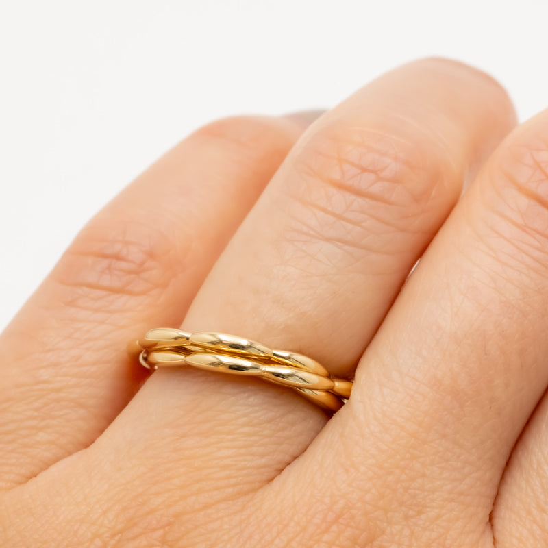 La liaison Ripple Ring Yellow Gold