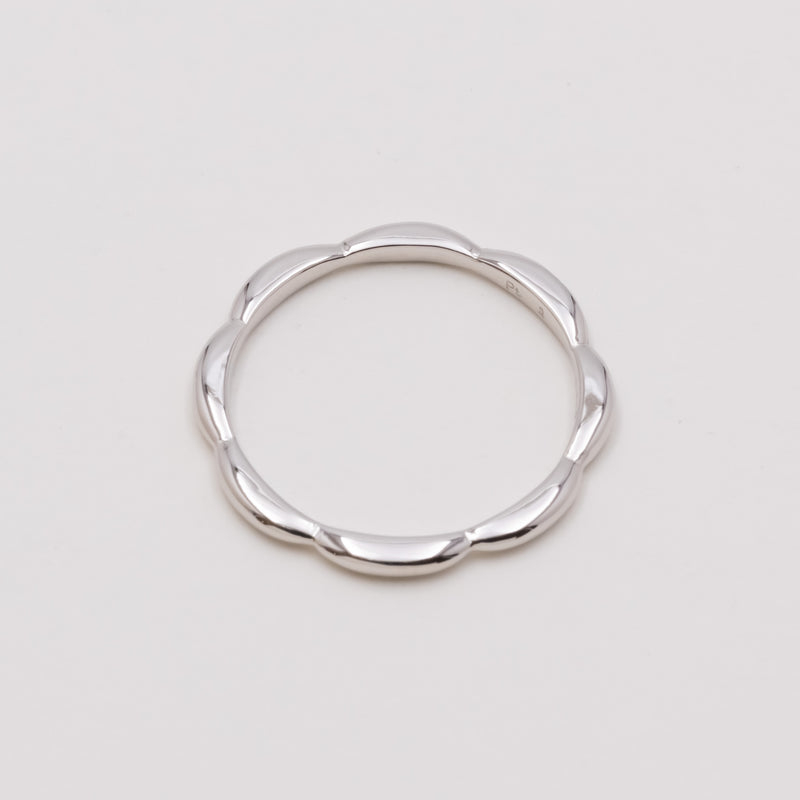 Ripple Ring with diamond Platinum