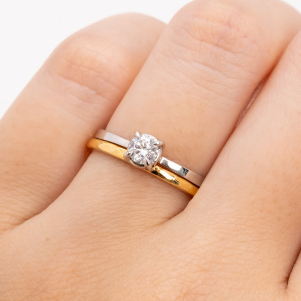 Butterfly Diamond Ring Round Brilliant Cut