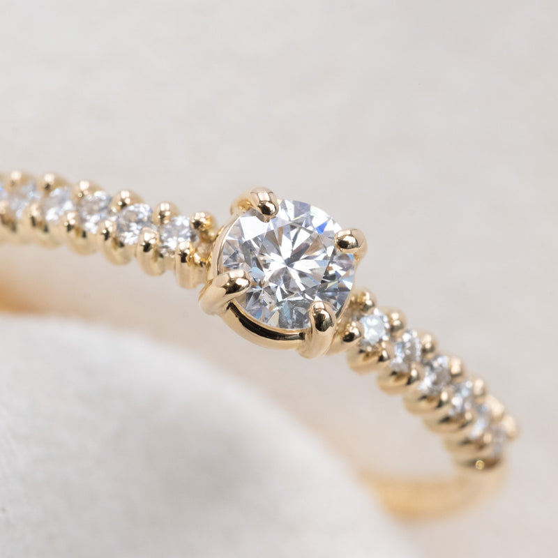 Blossom diamond ring
