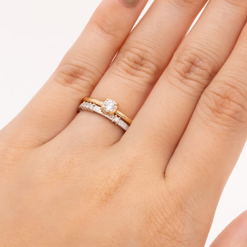 約束のリングRound Brilliant Cut Diamond