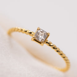 Dew Square Diamond Ring