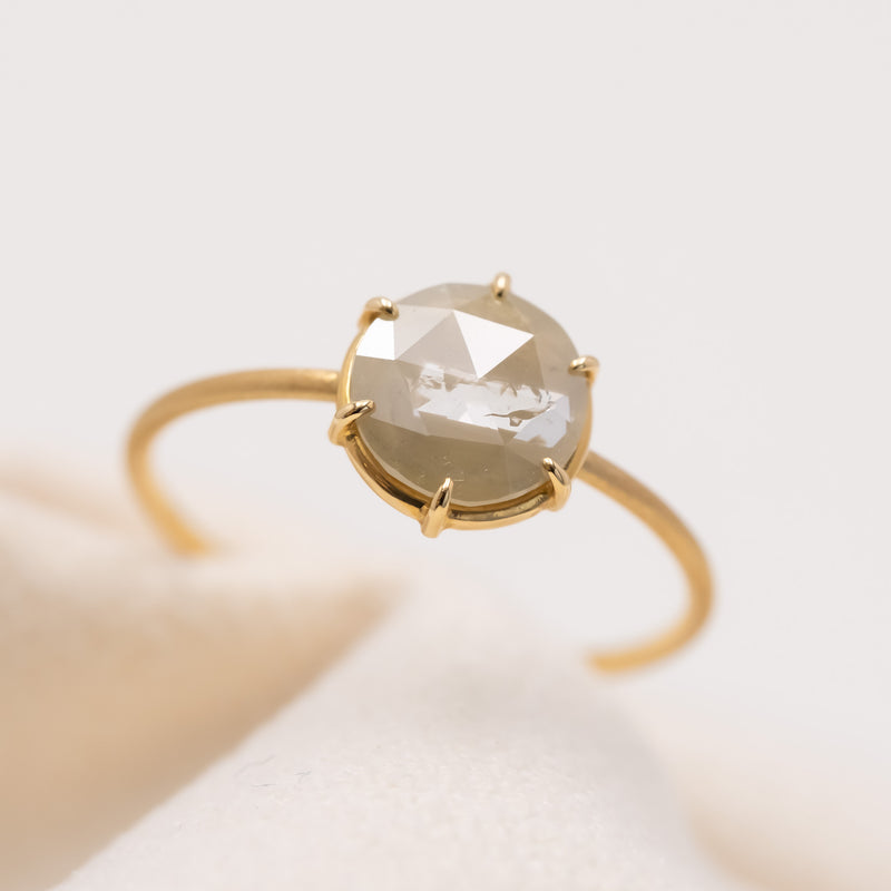 Hexagon Beige Diamond ring