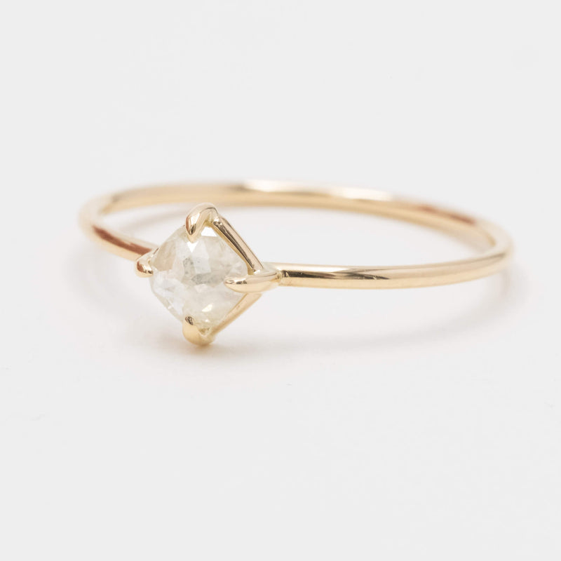 Silk White Diamond Ring – lily  co.