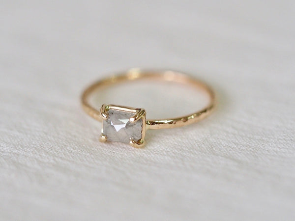 Asagumo diamond ring