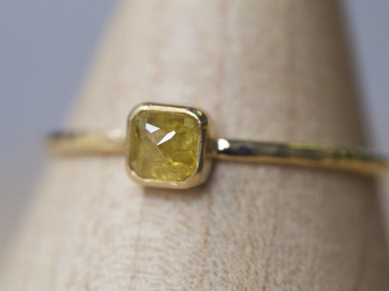 Baby Mimosa Diamond Ring