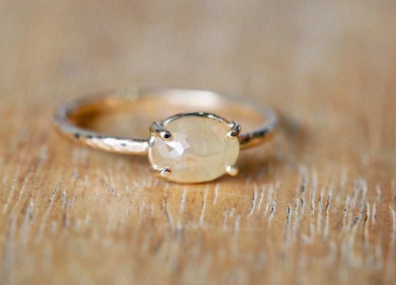 Beige Chiffon Diamond Ring