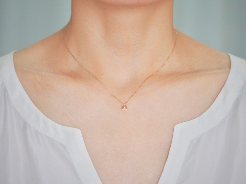 Apricot Square Diamond Necklace