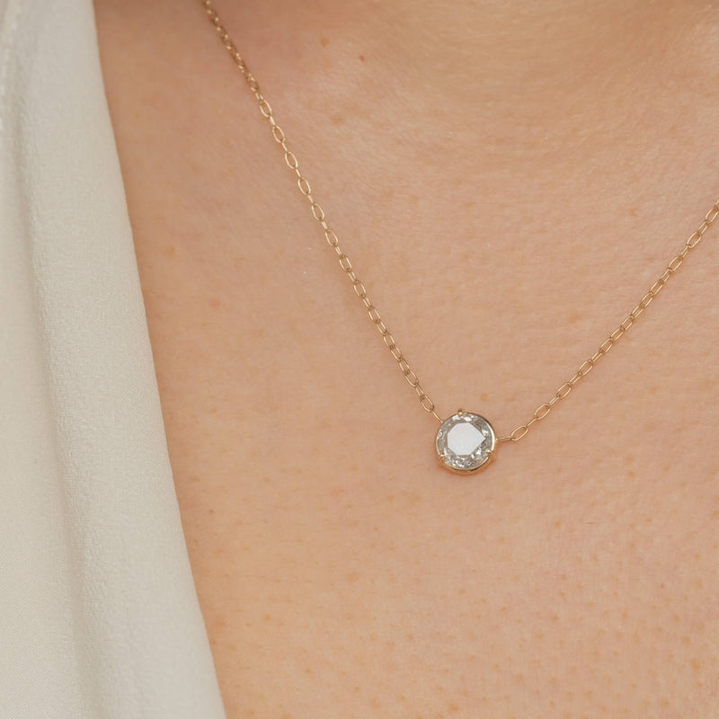 Stella Diamond Necklace Round