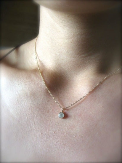 White diamond simple Necklace