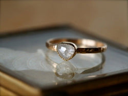 Snow White Marron Diamond Ring