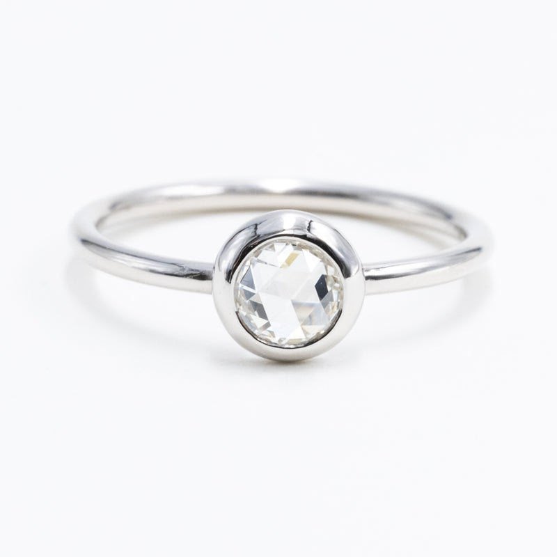 Infini Round Diamond Ring