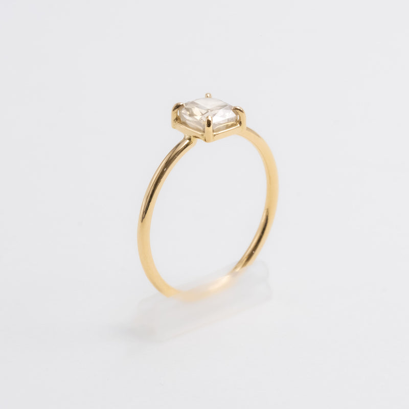 Milky Square Diamond Ring Gold