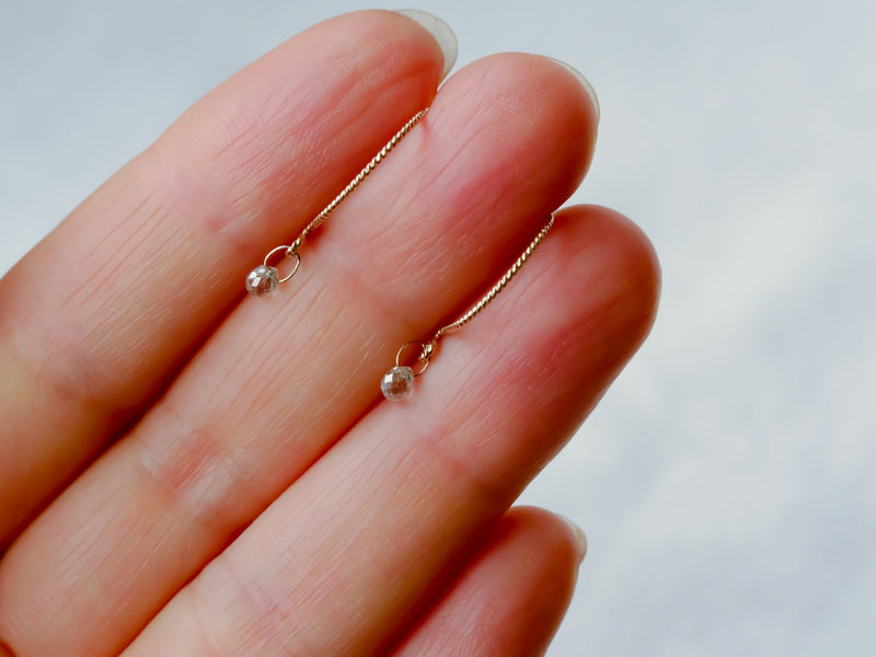 A Dew Drop Diamond Earrings