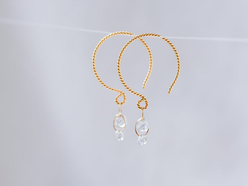 Dew Drops Diamond Earrings